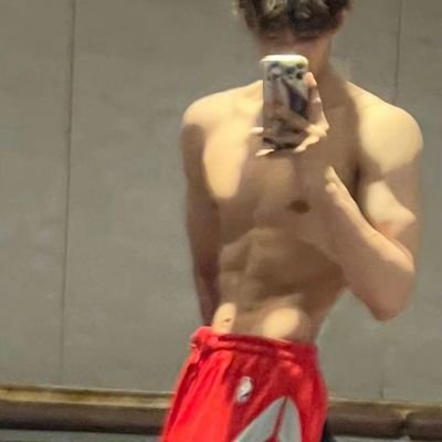 @Top111111S profile picture