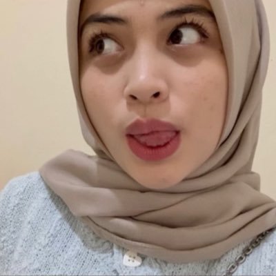 @syifaahange profile picture