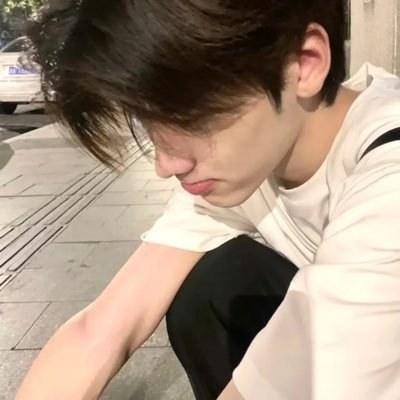 @QDIJok1pK195919 profile picture